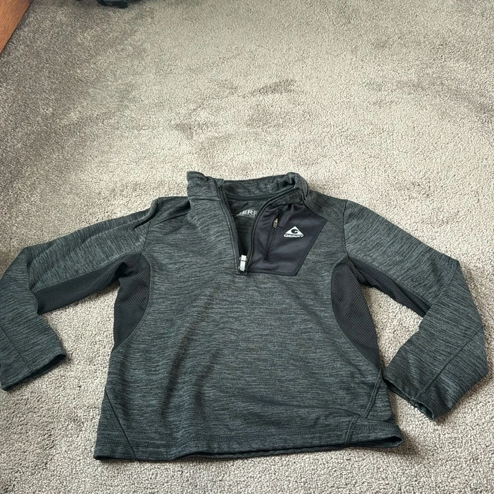 Gerry Weber Gray Black Quarter Zip Long Sleeve Athletic Pullover SIZE M Boys